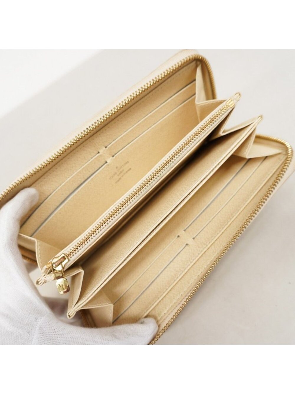 Louis Vuitton Wallet Damier Azur Zippy White - Picture 3 of 8